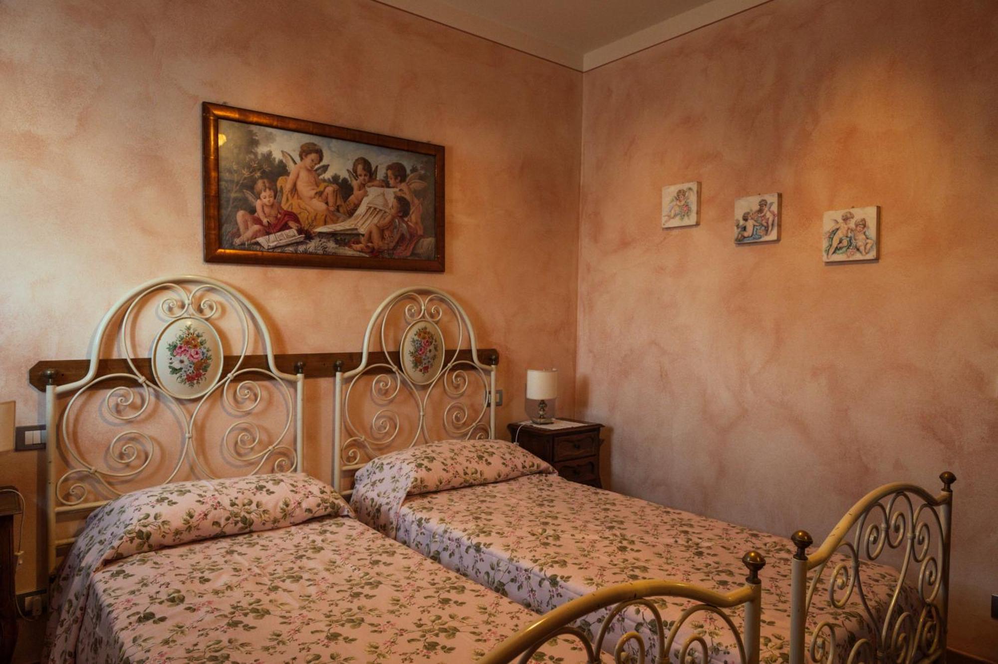 Agriturismo Casal Gheriglio Lucignano Luaran gambar