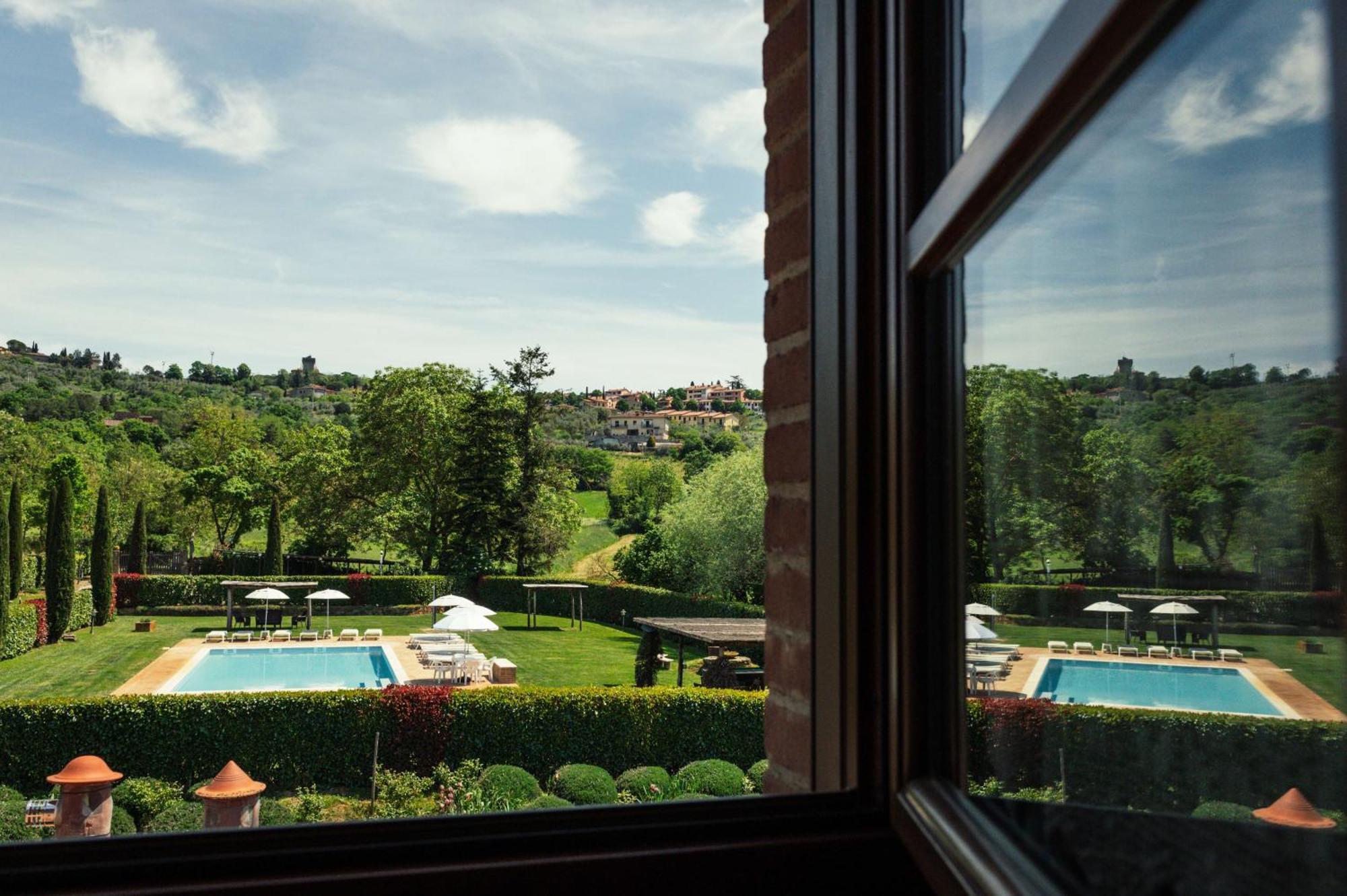 Agriturismo Casal Gheriglio Lucignano Luaran gambar