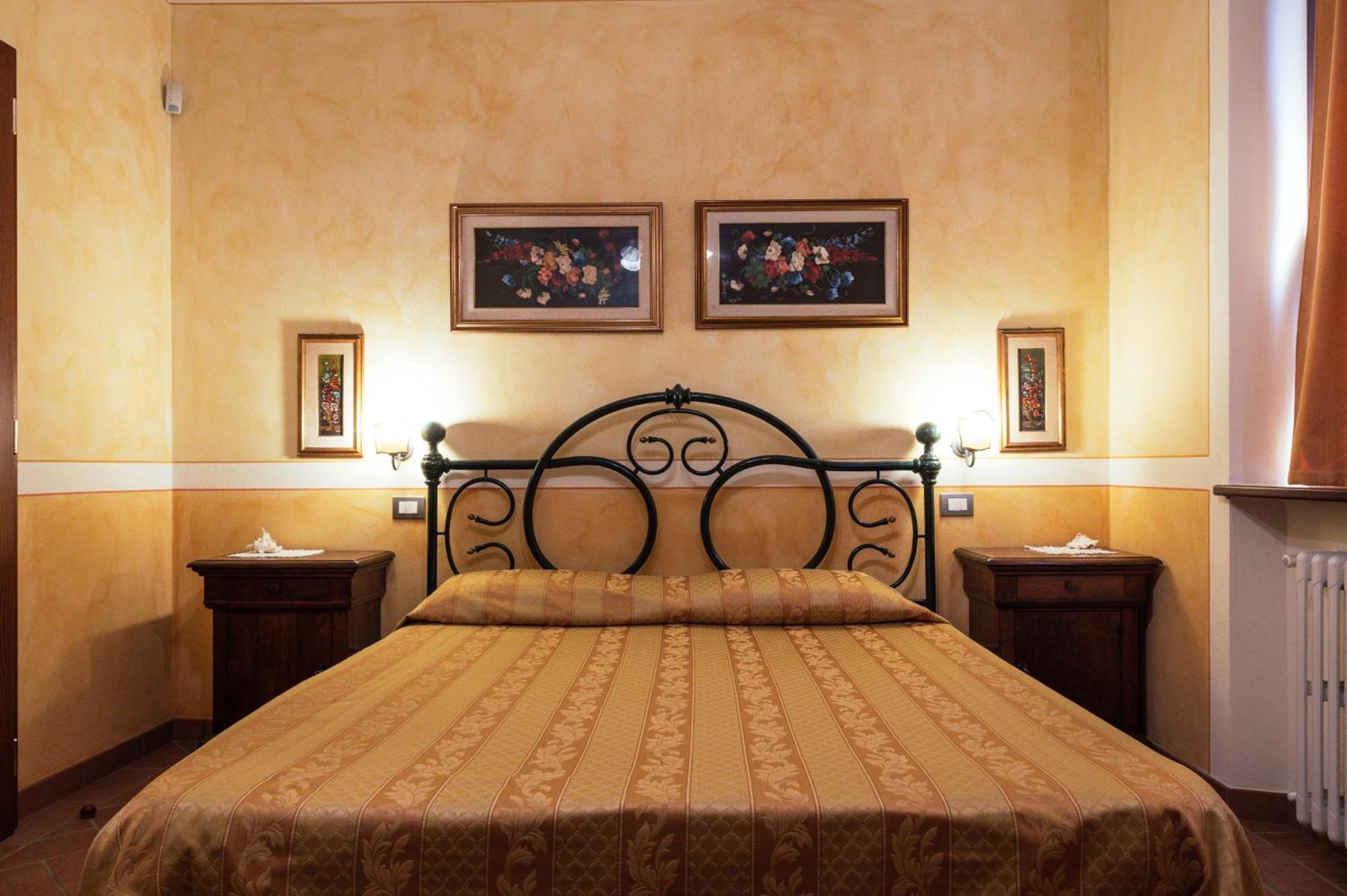 Agriturismo Casal Gheriglio Lucignano Luaran gambar