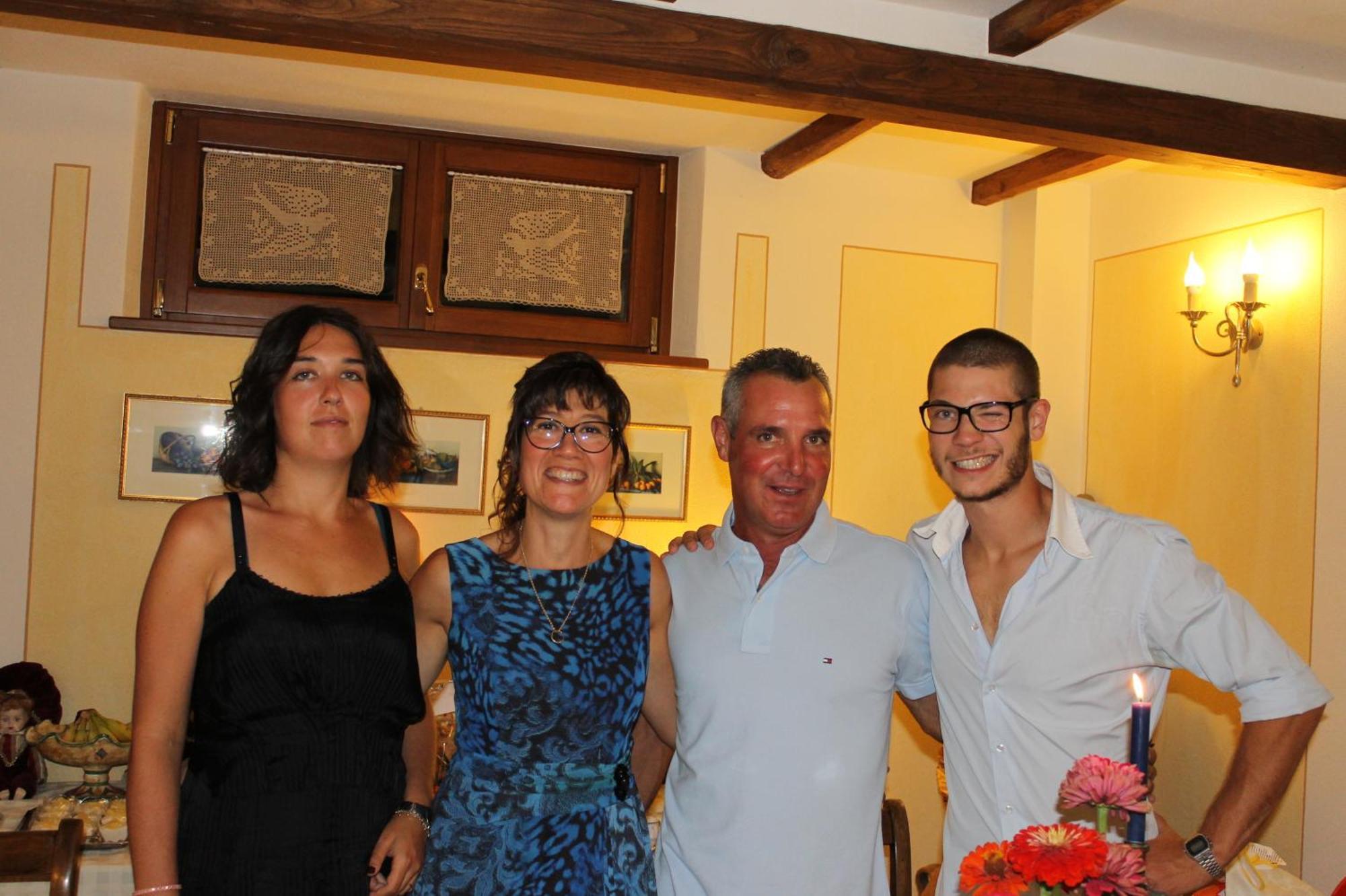 Agriturismo Casal Gheriglio Lucignano Luaran gambar